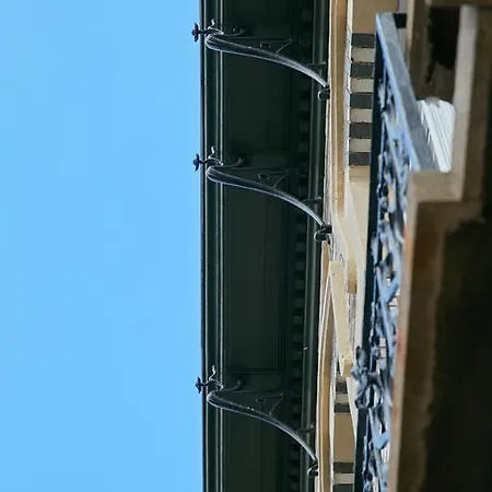 Les Foulons - Downtown
